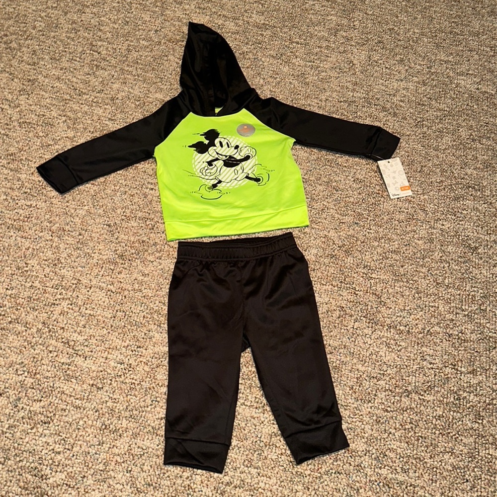 Disney active 2 piece set 12 months